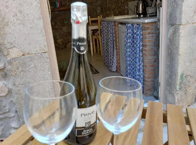 Cortile Delle Mura * צ'פאלו