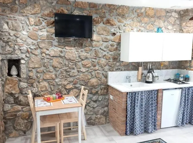 Cortile Delle Mura *