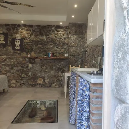 Cortile Delle Mura