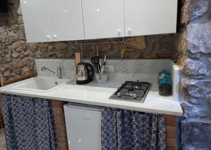 Cortile Delle Mura * Cefalù